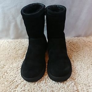 Black UGGS